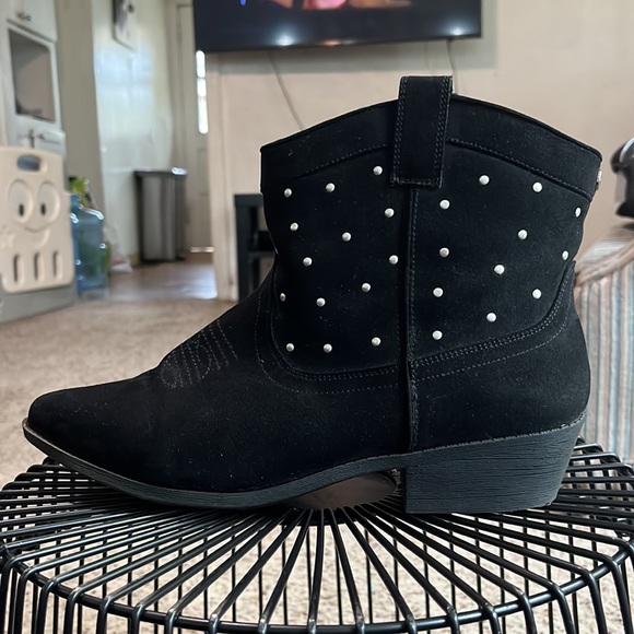 Circus by Sam Edelman for torrid black western booties. 9.5 WW - Picture 3 of 12